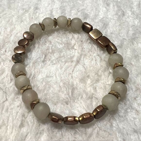 Lot of 2 White Clay Beads Gold & Copper Tone Spacers Boho Elastic Bracelets - Picture 5 of 5